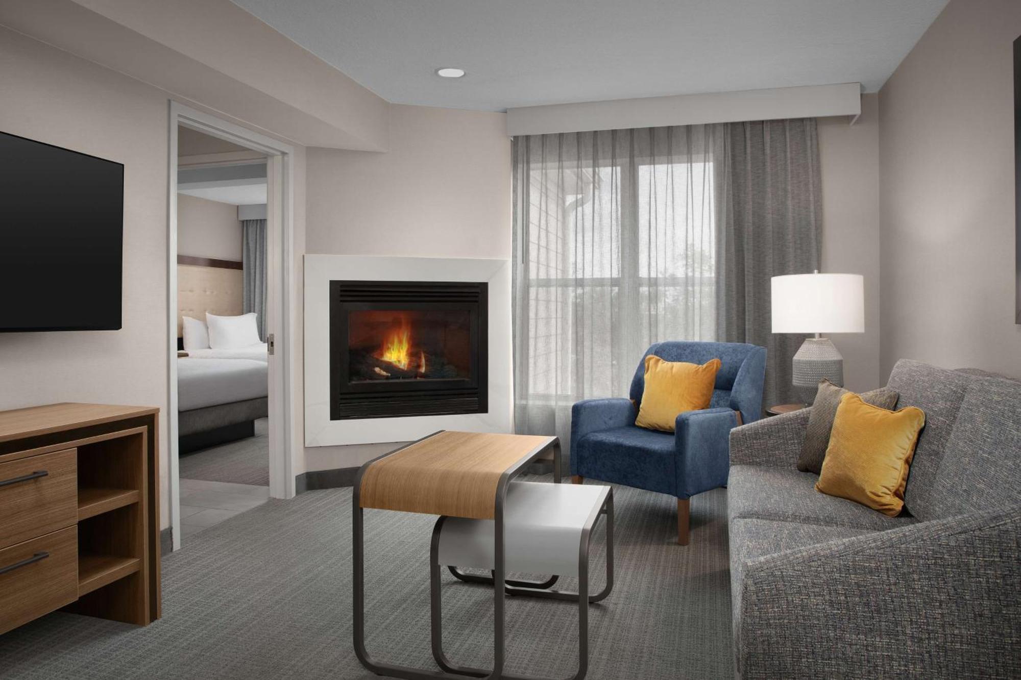 โฮมวูด สวีท บายฮิลตัน อเล็กซานเดรีย โฮเต็ล Hotel ภายนอก รูปภาพ